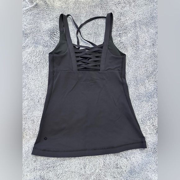 Lululemon hot to street tank size 4 - Picture 8 of 8